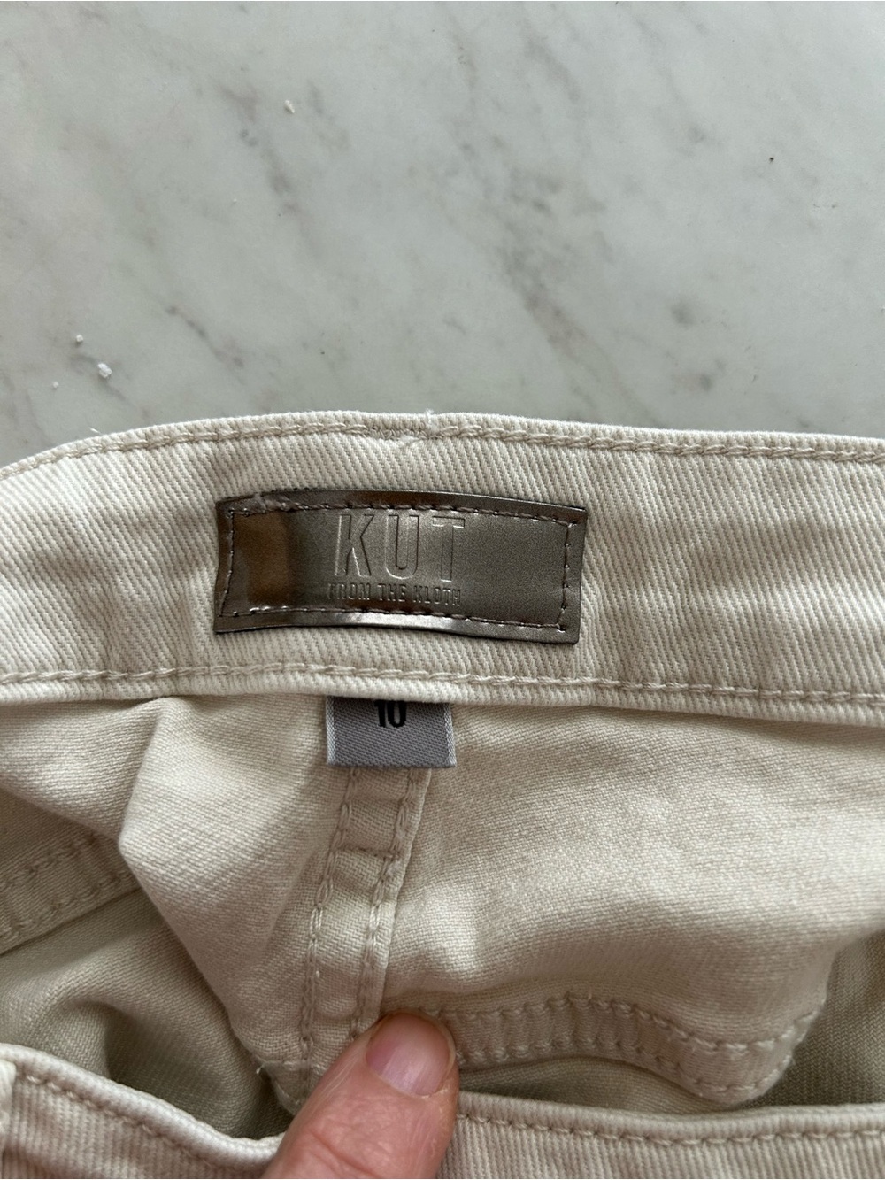 Kut from the Kloth Ashley High Rise Slouchy Barrel Jeans cream/ecru Size 10 - Picture 8 of 12